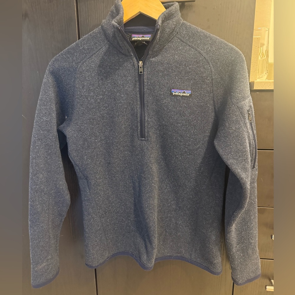 Patagonia quarter zip sweater (navy)
